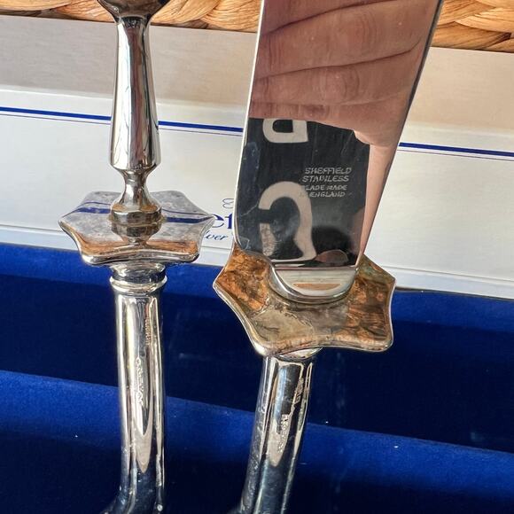 Sheffield serving utensils in original box - Picture 4 of 6